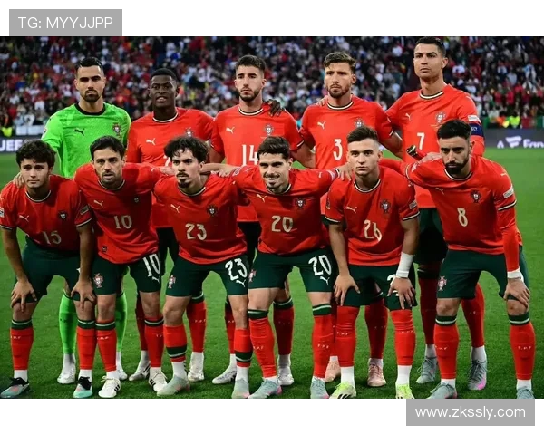 罗纳尔多从绿茵少年到传奇巨星的人生奋斗与辉煌历程