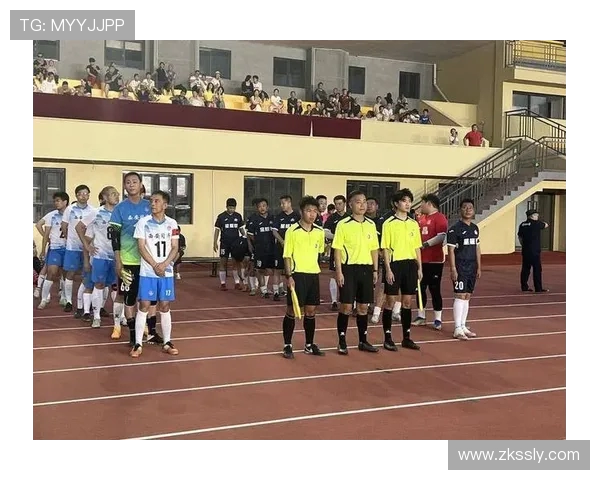 西安足球队的速度之道:如何在比赛中提升竞技表现与战术运用 西安足球队的速度之道:如何在比赛中提升竞技表现与战术运用